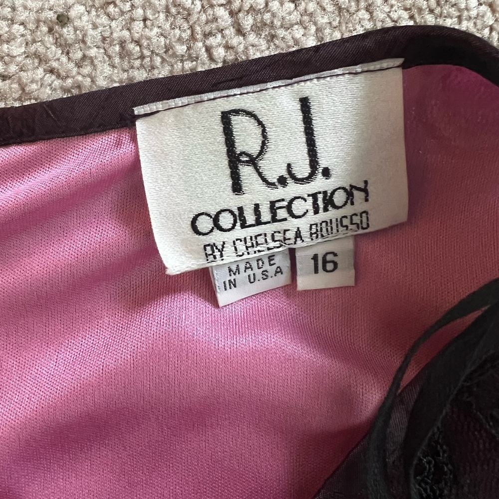 Formal Dress by Chelsea Rousso, R.J. Collection. Size 16 - Picture 2 of 13